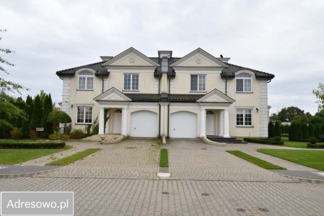 dom wolnostojący, 6 pokoi Walendów, ul. Porannej Rosy. Zdjęcie 1