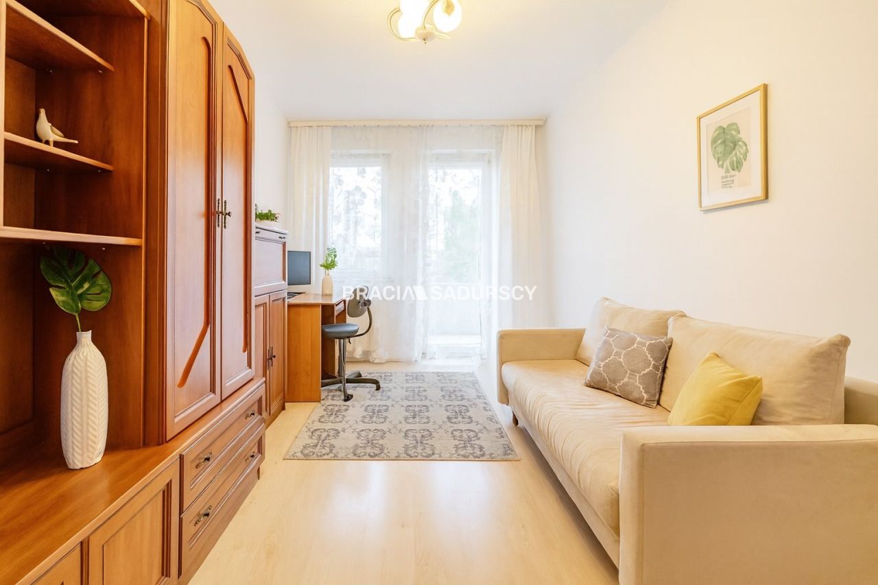 Mieszkanie 3-pokojowe Kraków Krowodrza, ul. gen. Augusta Fieldorfa-Nila. Zdjęcie 2