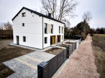 bliźniak, 5 pokoi Łomianki Dolne, ul. Brzegowa. Zdjęcie 1