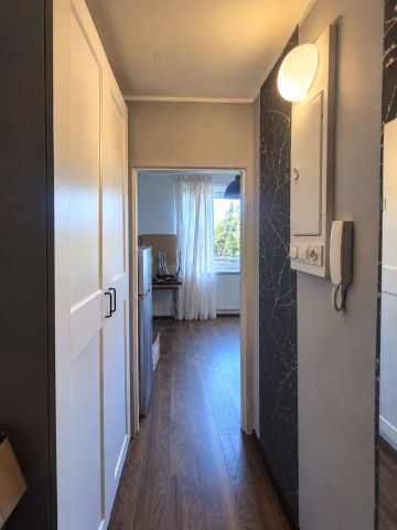 Mieszkanie 1-pokojowe Kraków Kurdwanów, ul. Marii i Bolesława Wysłouchów. Zdjęcie 4