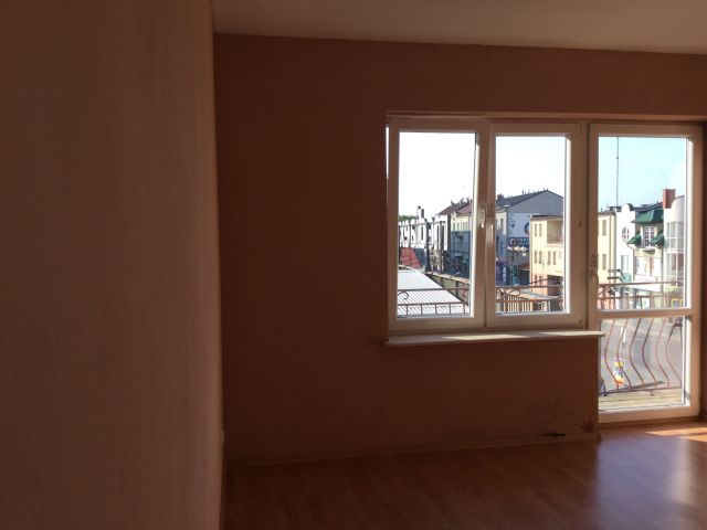 Mieszkanie 4-pokojowe Jędrzejów. Zdjęcie 1