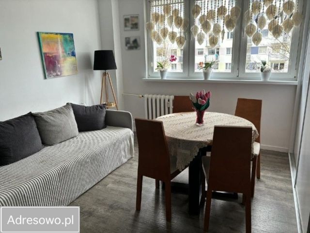 Mieszkanie 3-pokojowe Zielona Góra Centrum, ul. Świętych Cyryla i Metodego. Zdjęcie 1