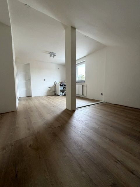 dom wolnostojący, 5 pokoi Pruszków Tworki, ul. Mariańska. Zdjęcie 17