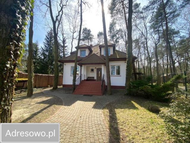 dom wolnostojący, 7 pokoi Brwinów, ul. Lilpopa. Zdjęcie 1