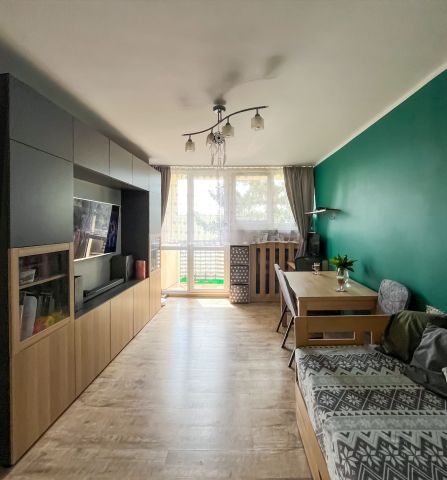 Mieszkanie 2-pokojowe Łódź Dąbrowa. Zdjęcie 1