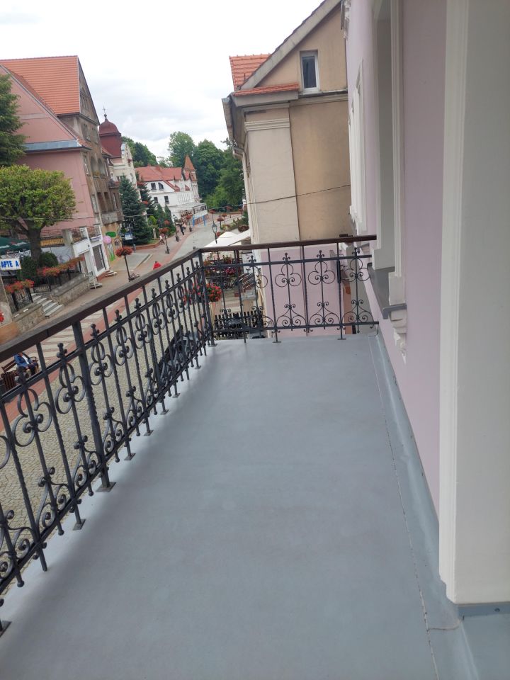 Mieszkanie 4-pokojowe Szczawno-Zdrój, ul. Tadeusza Kościuszki. Zdjęcie 2