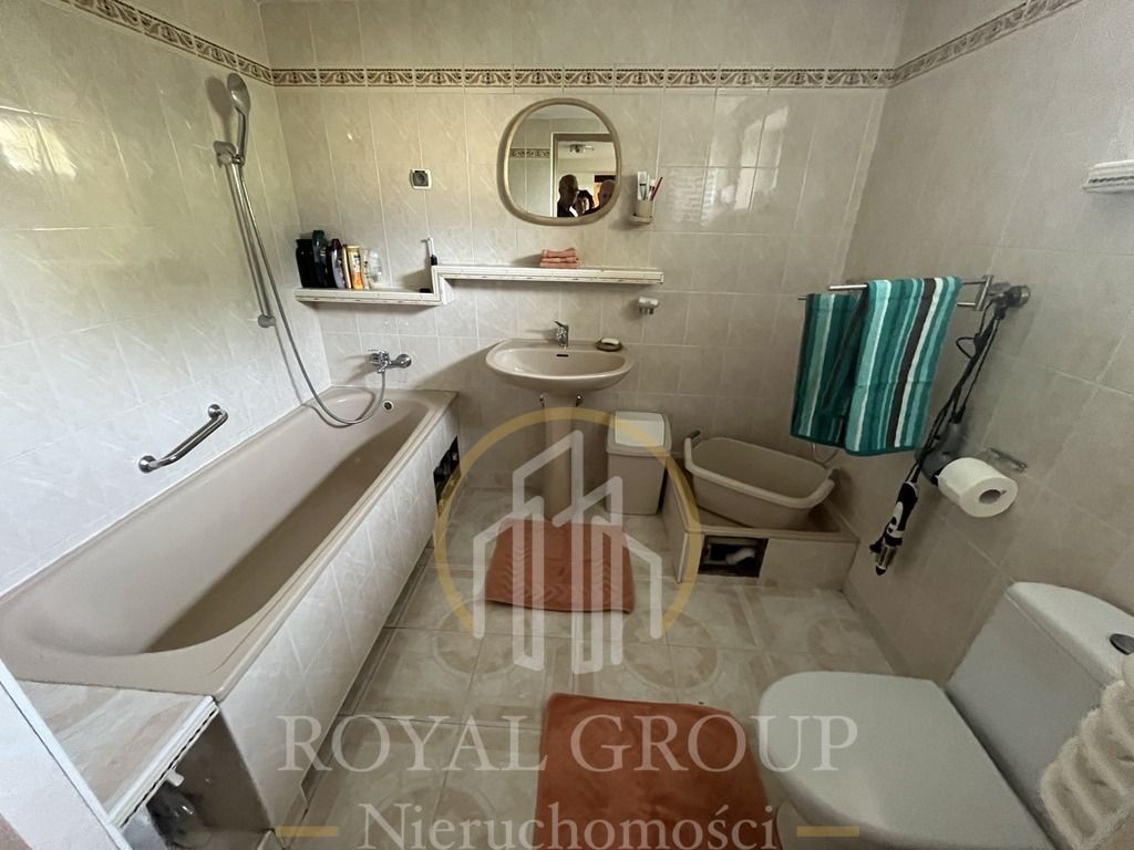 dom wolnostojący, 6 pokoi Dys. Zdjęcie 10