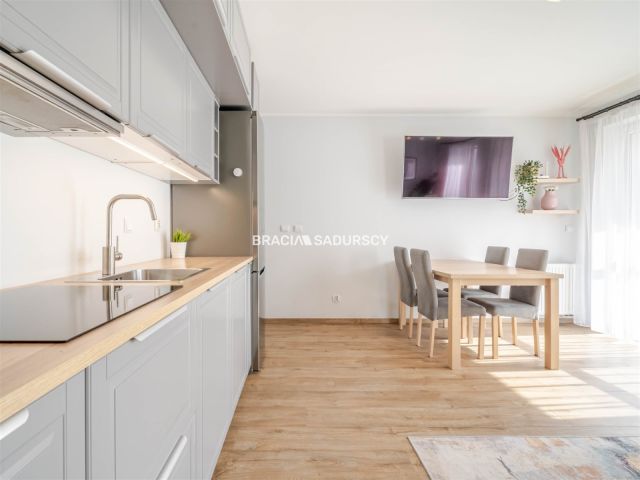 Mieszkanie 3-pokojowe Kraków, ul. Macieja Dębskiego. Zdjęcie 24