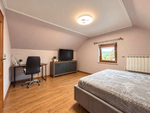 dom wolnostojący, 6 pokoi Kramarzówka. Zdjęcie 18