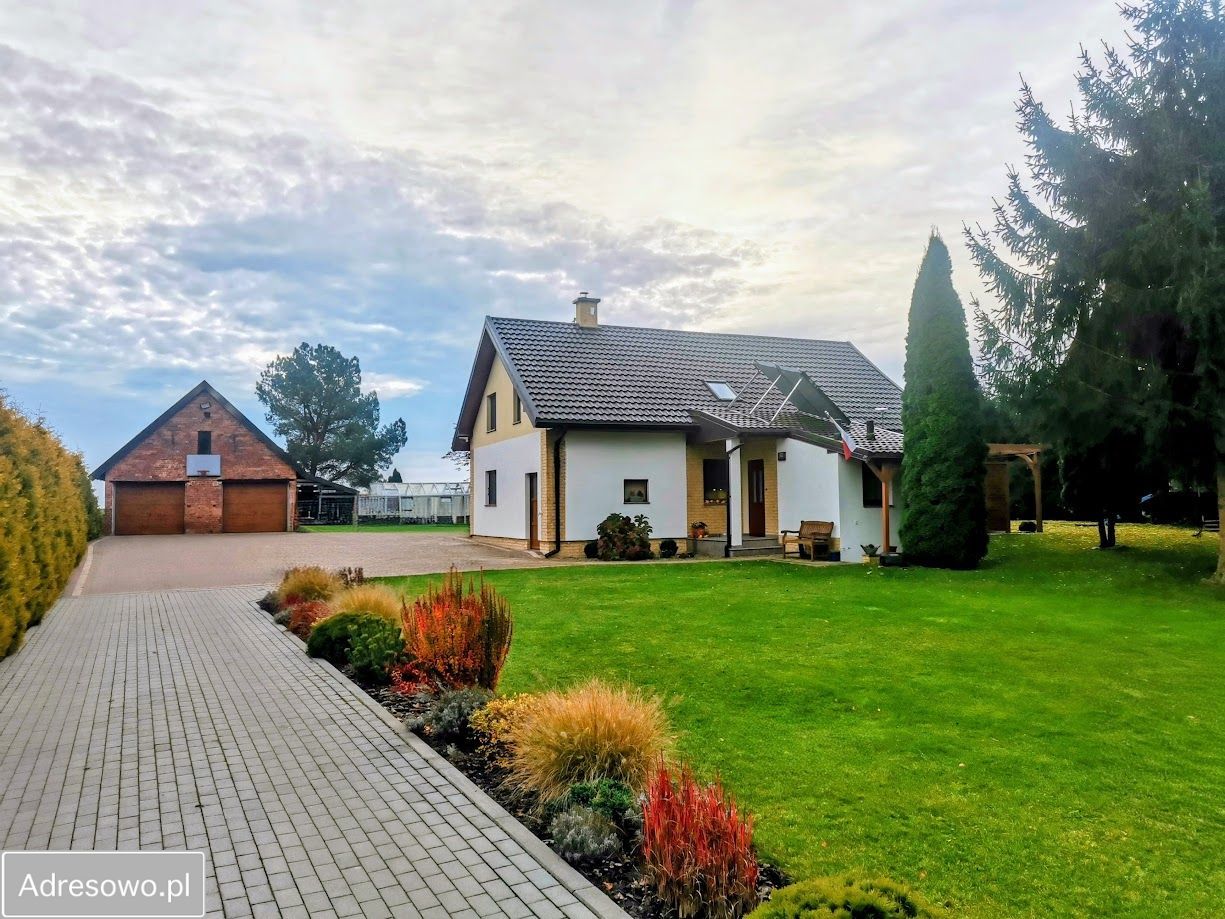 dom wolnostojący, 7 pokoi Gronajny. Zdjęcie 1