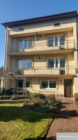 bliźniak, 8 pokoi Ostrowiec Świętokrzyski, ul. Świętokrzyska. Zdjęcie 1