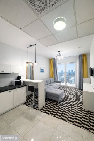 Mieszkanie 2-pokojowe Warszawa Wola, al. Prymasa Tysiąclecia. Zdjęcie 1