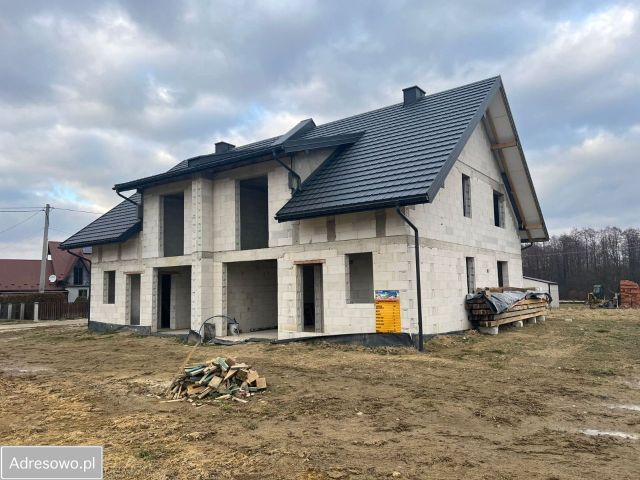 bliźniak, 4 pokoje Mokrzyska. Zdjęcie 1