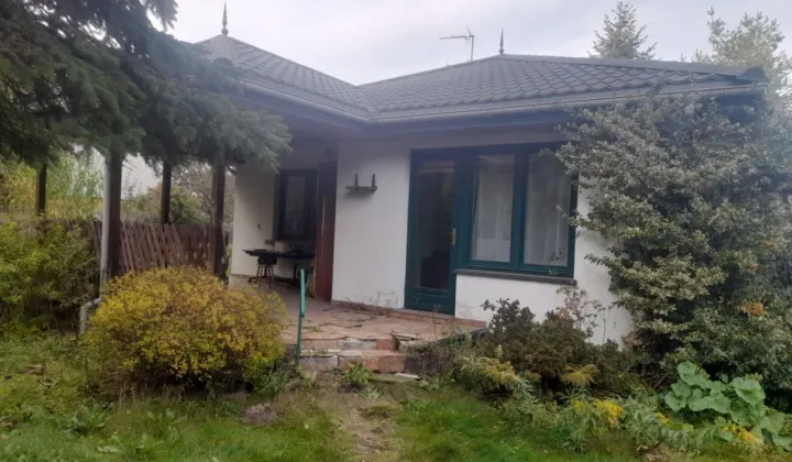 dom wolnostojący, 4 pokoje Bedoń Przykościelny