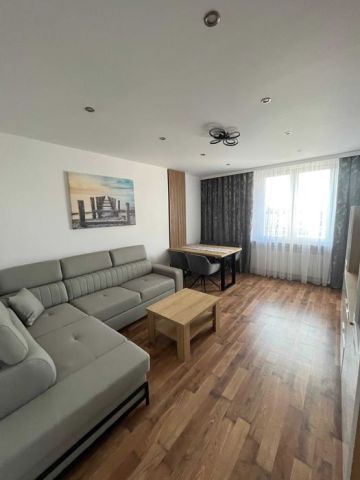 Mieszkanie 2-pokojowe Radomsko, ul. Prymasa Wyszyńskiego. Zdjęcie 1