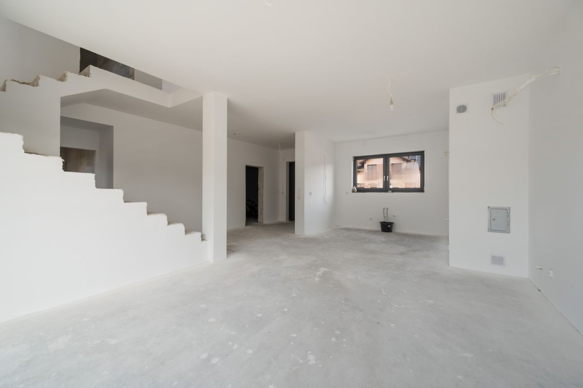 bliźniak, 5 pokoi Banino, ul. Saturna. Zdjęcie 7