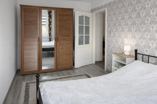 dom wolnostojący, 6 pokoi Jora Wielka. Zdjęcie 11