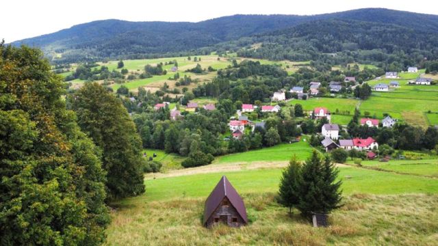 dom wolnostojący, 3 pokoje Lachowice. Zdjęcie 9
