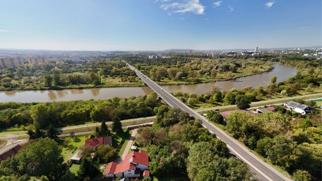dom wolnostojący, 8 pokoi Kraków Czyżyny, ul. Niepołomska. Zdjęcie 1
