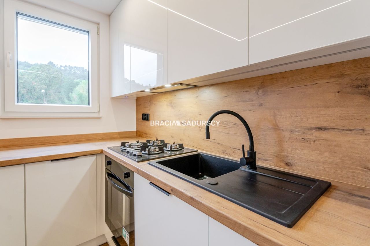 Mieszkanie 3-pokojowe Karniowice, ul. Osiedlowa. Zdjęcie 4