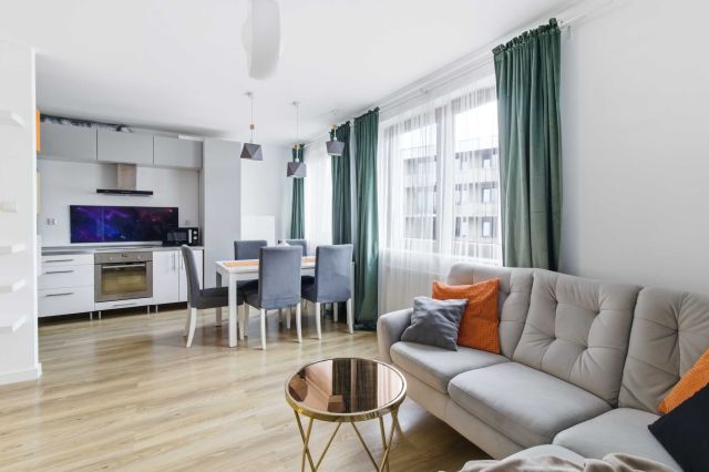 Mieszkanie 3-pokojowe Kraków Bieżanów, ul. Henryka i Karola Czeczów. Zdjęcie 1