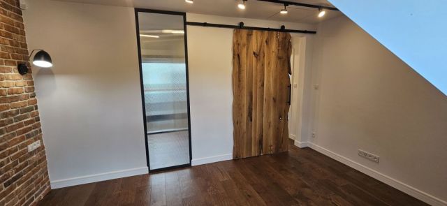 Mieszkanie 4-pokojowe Biestrzyków. Zdjęcie 14