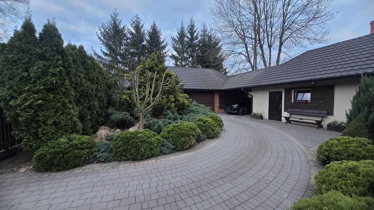 dom wolnostojący, 3 pokoje Stalowa Wola Posanie, ul. Mostowa. Zdjęcie 2