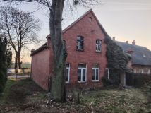 Nieruchomość komercyjna Wiewiórki. Zdjęcie 3