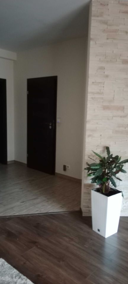 Mieszkanie 3-pokojowe Kobyłka. Zdjęcie 5