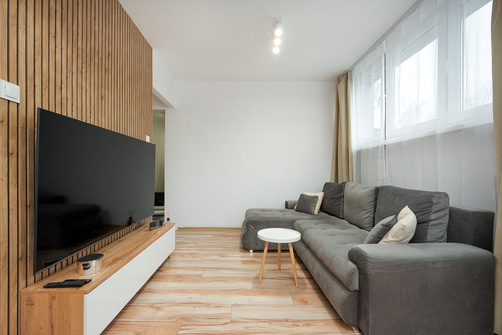 Mieszkanie 2-pokojowe Łódź Dąbrowa, rondo Władysława Broniewskiego