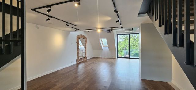 Mieszkanie 4-pokojowe Biestrzyków. Zdjęcie 8