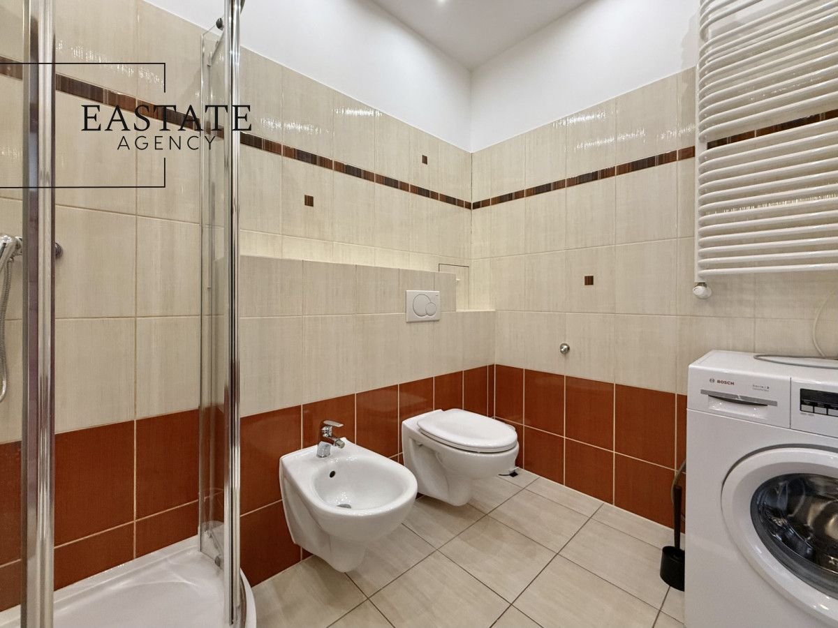 Mieszkanie 3-pokojowe Warszawa Śródmieście, ul. Stawki. Zdjęcie 14