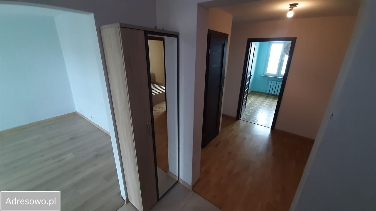 Mieszkanie 4-pokojowe Busko-Zdrój, os. marsz. Józefa Piłsudskiego. Zdjęcie 2