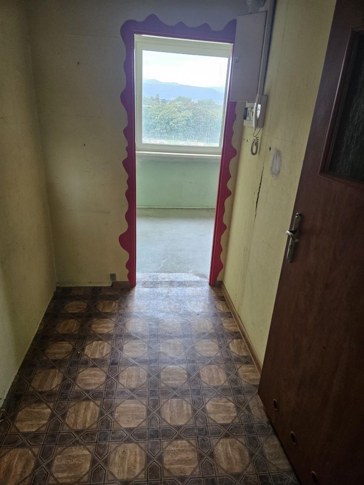 Mieszkanie 1-pokojowe Dzierżoniów, os. Różane. Zdjęcie 3