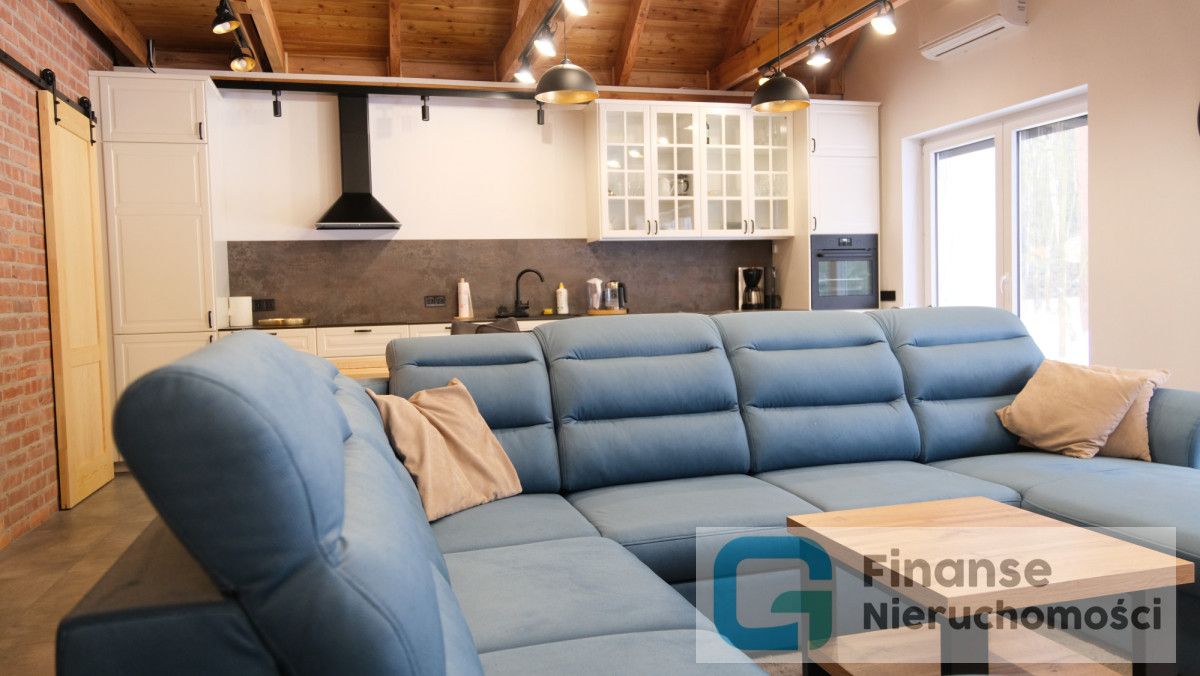 dom wolnostojący, 3 pokoje Borowiny. Zdjęcie 5