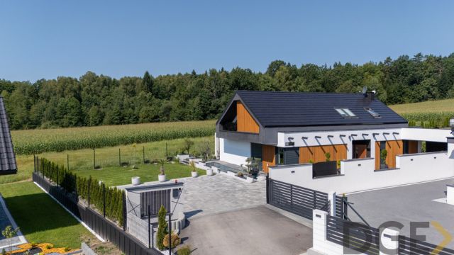 dom wolnostojący, 5 pokoi Zawada. Zdjęcie 1