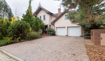 dom wolnostojący, 7 pokoi Chyby, ul. Cisowa