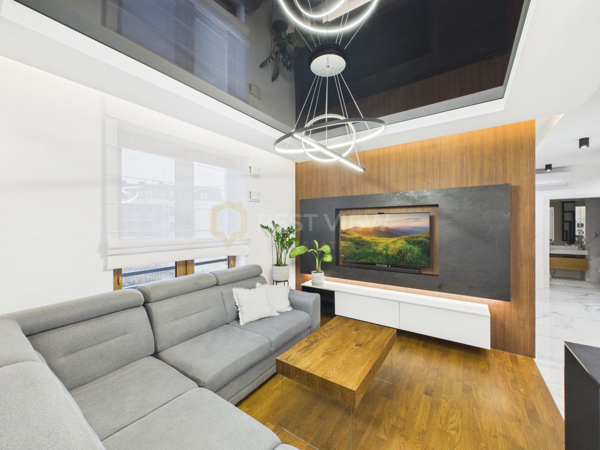 Mieszkanie 3-pokojowe Zamienie. Zdjęcie 4