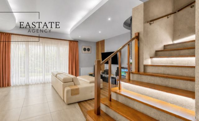 dom szeregowy, 6 pokoi Izabelin-Dziekanówek, ul. Lasek Brzozowy. Zdjęcie 3