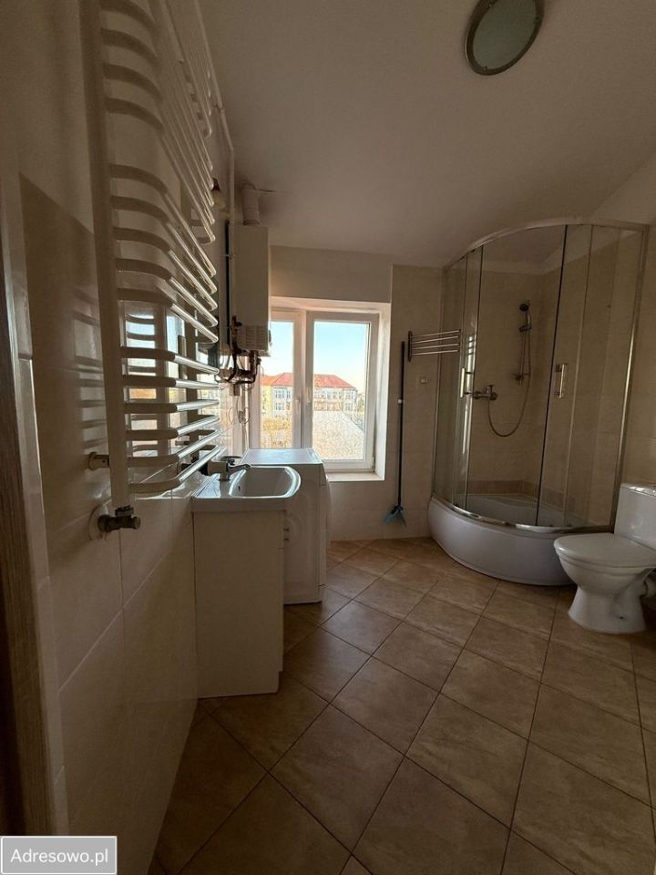 Mieszkanie 3-pokojowe Częstochowa Centrum, al. Aleja Wolności. Zdjęcie 3