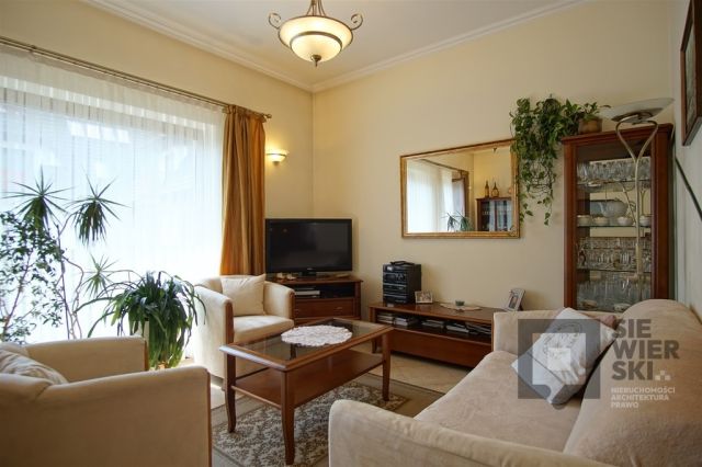 dom szeregowy, 6 pokoi Zakopane, ul. Krupówki. Zdjęcie 1