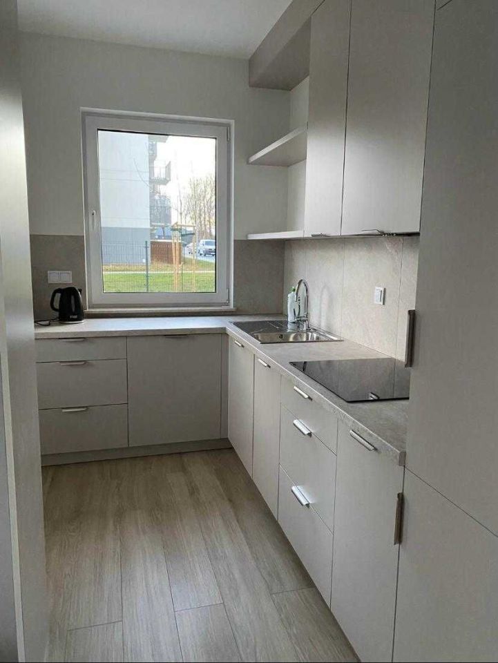 Mieszkanie 2-pokojowe Zamienie. Zdjęcie 8