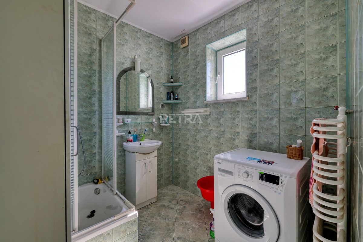 dom wolnostojący, 5 pokoi Zembrzus-Mokry Grunt. Zdjęcie 10