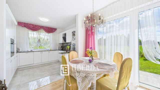 dom wolnostojący, 3 pokoje Bystrzejowice Pierwsze. Zdjęcie 12