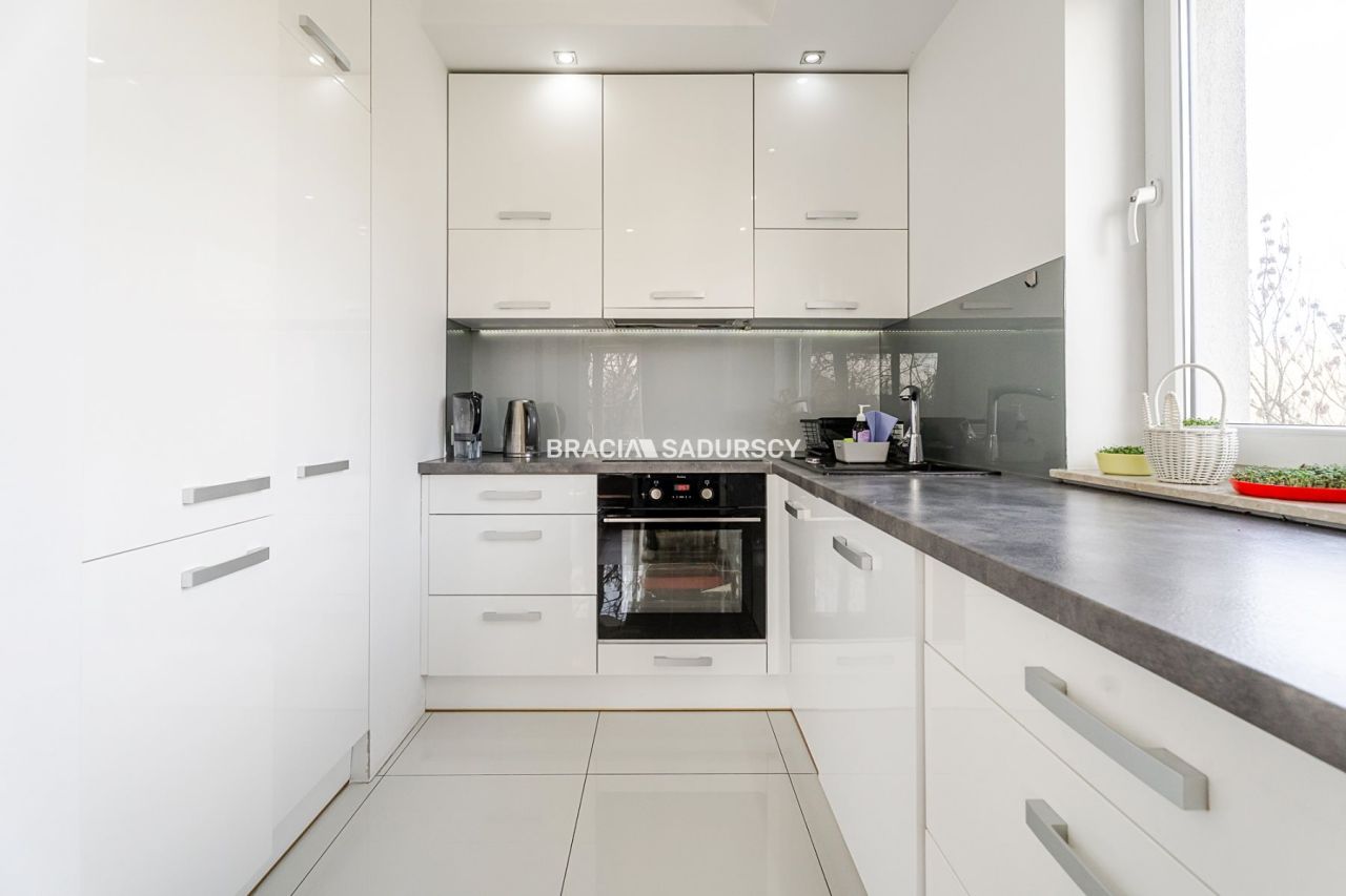 Mieszkanie 2-pokojowe Kraków Czyżyny, al. Jana Pawła II. Zdjęcie 4