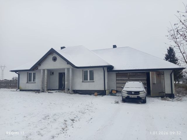 dworek, 4 pokoje Pińczyce, ul. Grabowa. Zdjęcie 1