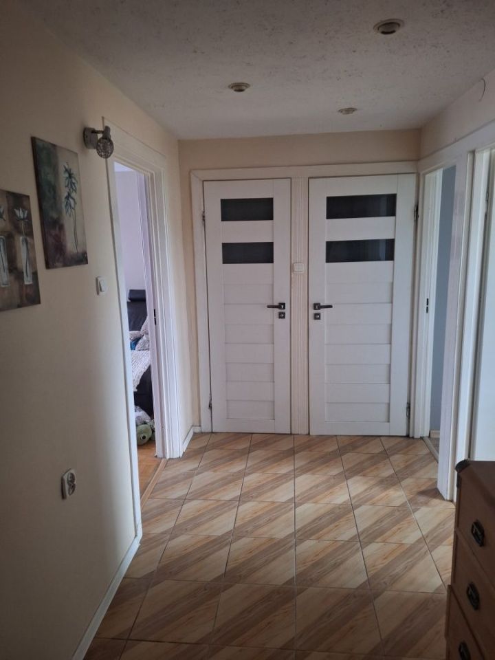 Mieszkanie 4-pokojowe Ożarów. Zdjęcie 6