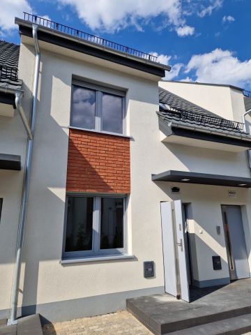 Mieszkanie 3-pokojowe Kępno, ul. Bohaterów Września. Zdjęcie 1