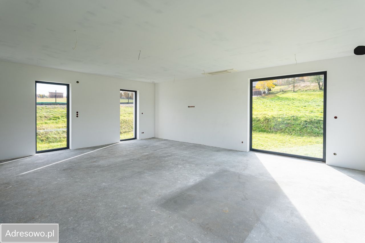 dom wolnostojący, 5 pokoi Siedliska. Zdjęcie 5