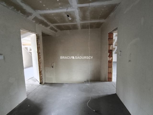 dom wolnostojący, 6 pokoi Zerwana, ul. Diamentowa. Zdjęcie 5